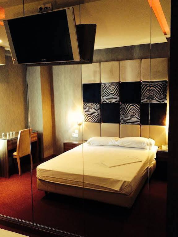 Lacoba Hotel (Adults Only) Athén Kültér fotó